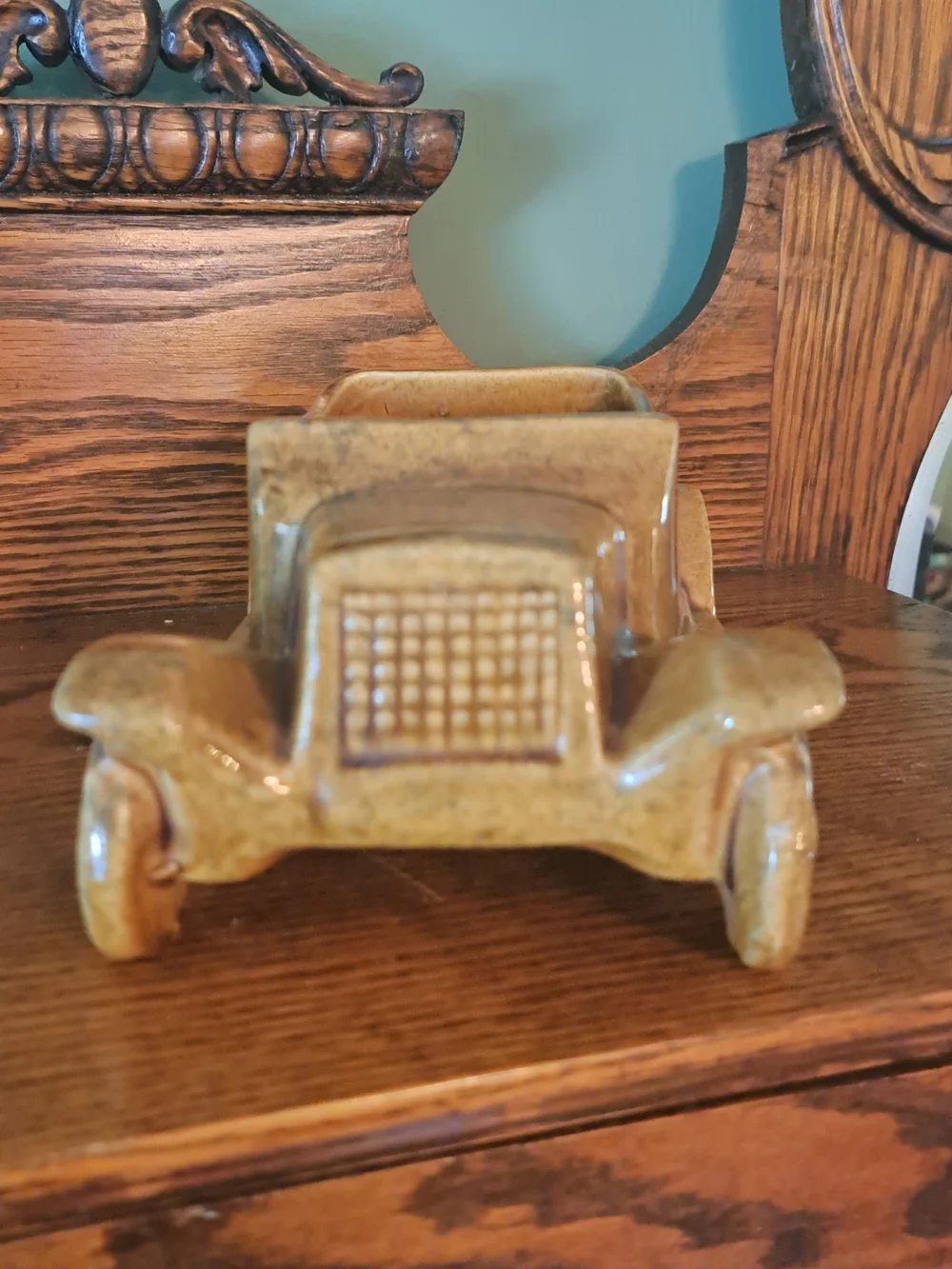 Vintage Haeger Pottery #276  Brown Car Planter Made In USA